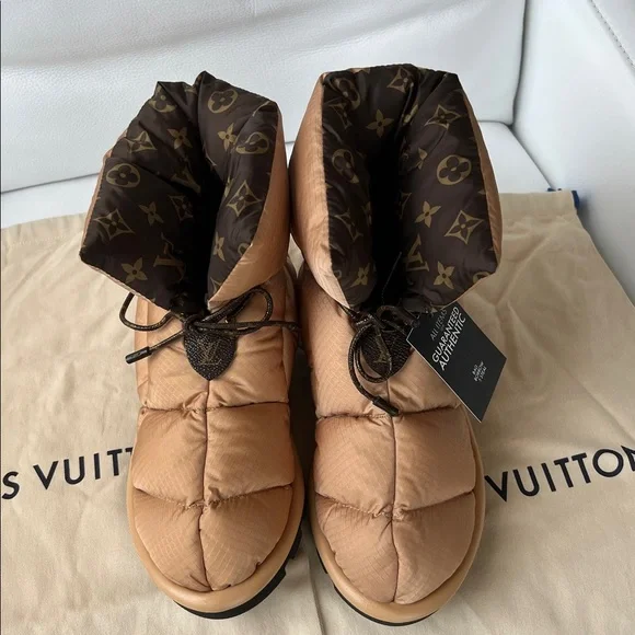 GIFTABLE! $1150 LOUIS VUITTON Monogram Nylon Pillow Comfort Boots - Size 7 / 37 - Picture 10 of 17